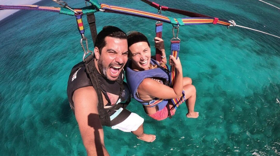 Parasailing Parasailing
